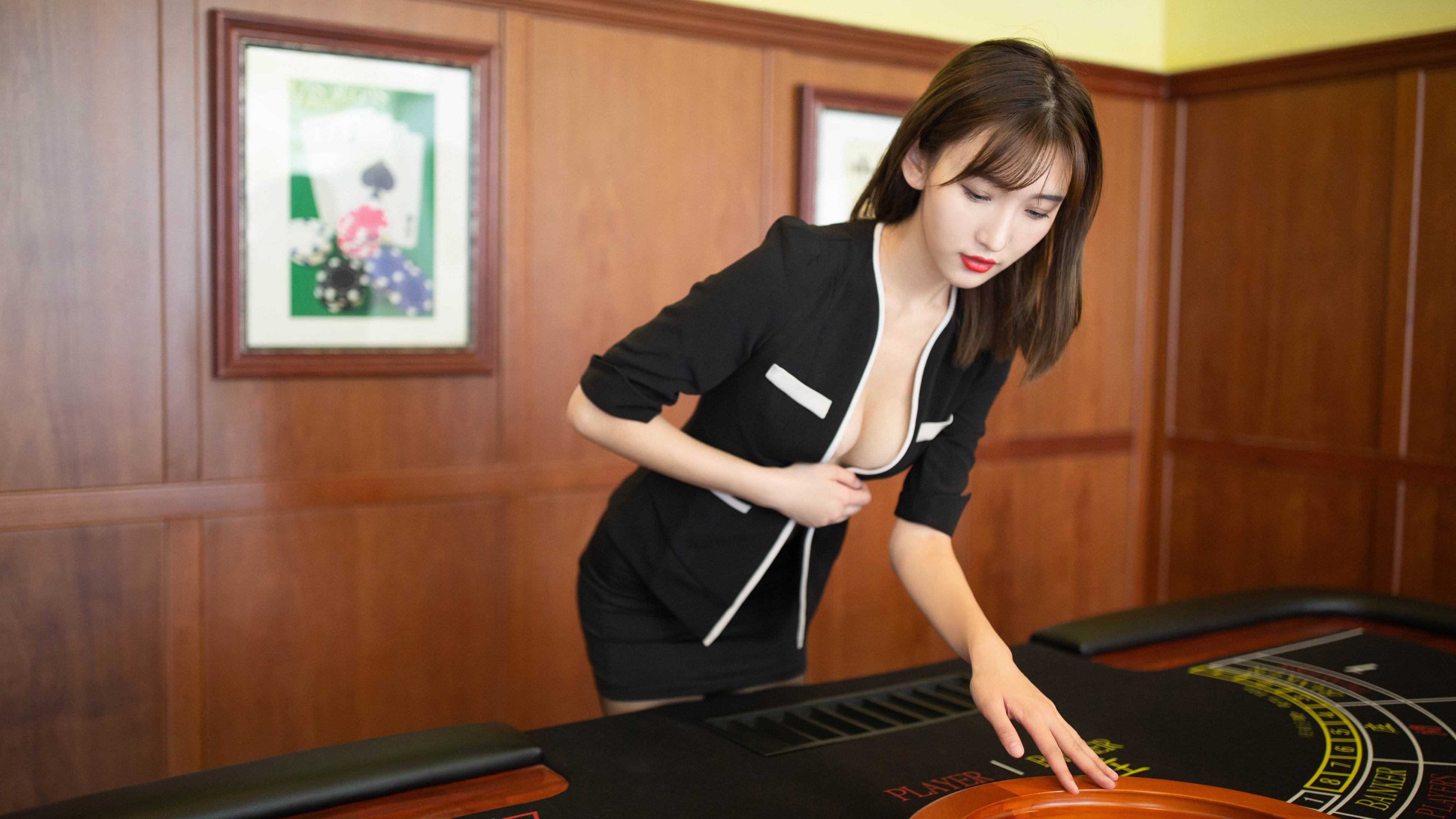 开云入口-德甲赛场激烈：瞬间突破赢得喝彩！，德甲官方视频